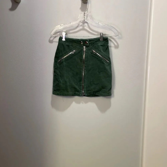 Lulus woman’s corduroy mini green skirt - Picture 1 of 12